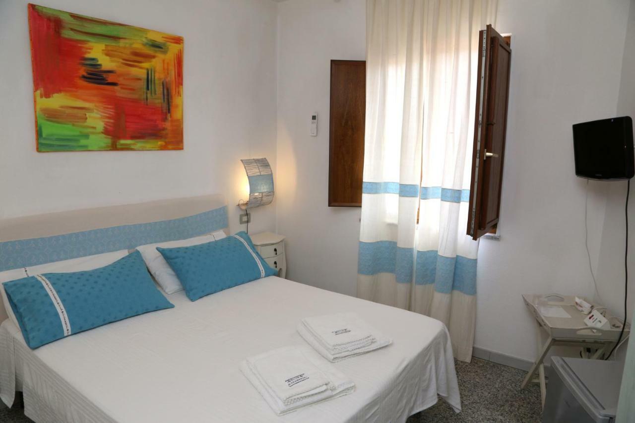 Bed and Breakfast Il Tramonto Castelsardo Exterior foto